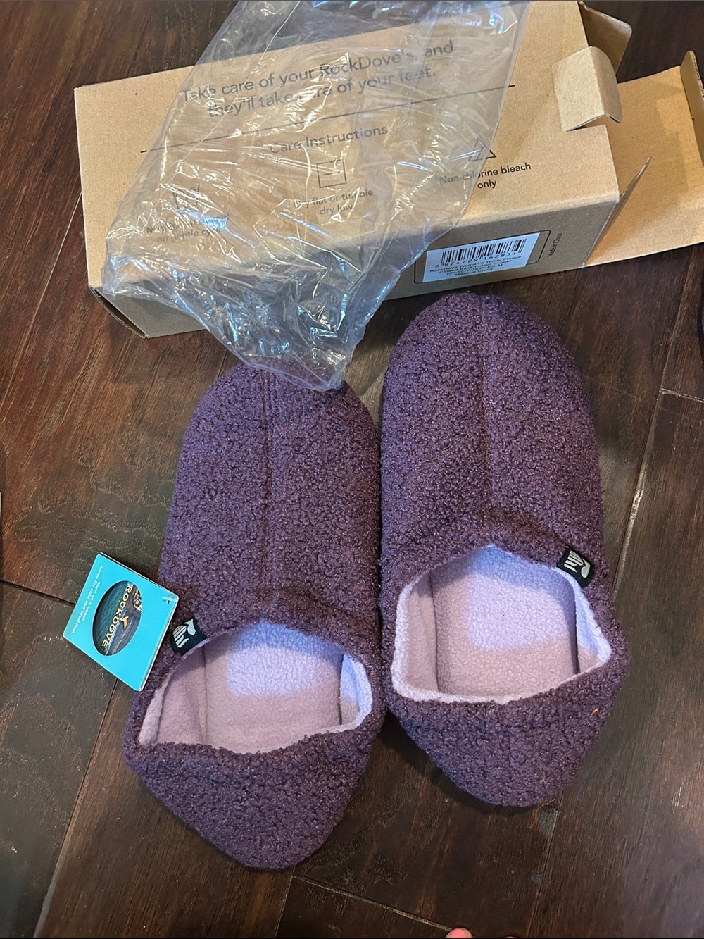 Women's Plush Slip-On Slippers in Brown - Cozy Everyday Comfort